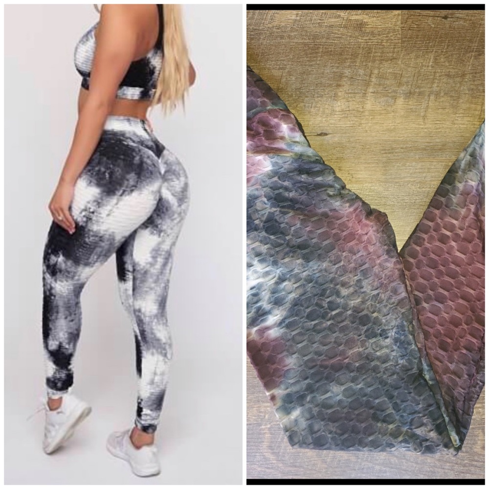 Tie dye scrunch butt leggings